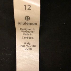 lululemon athletica Jackets & Coats - Lululemon black jacket with hood, sz 12, 67798 lululemon athletica Jackets & Coats - Lululemon black jacket with hood, sz 12, 67798